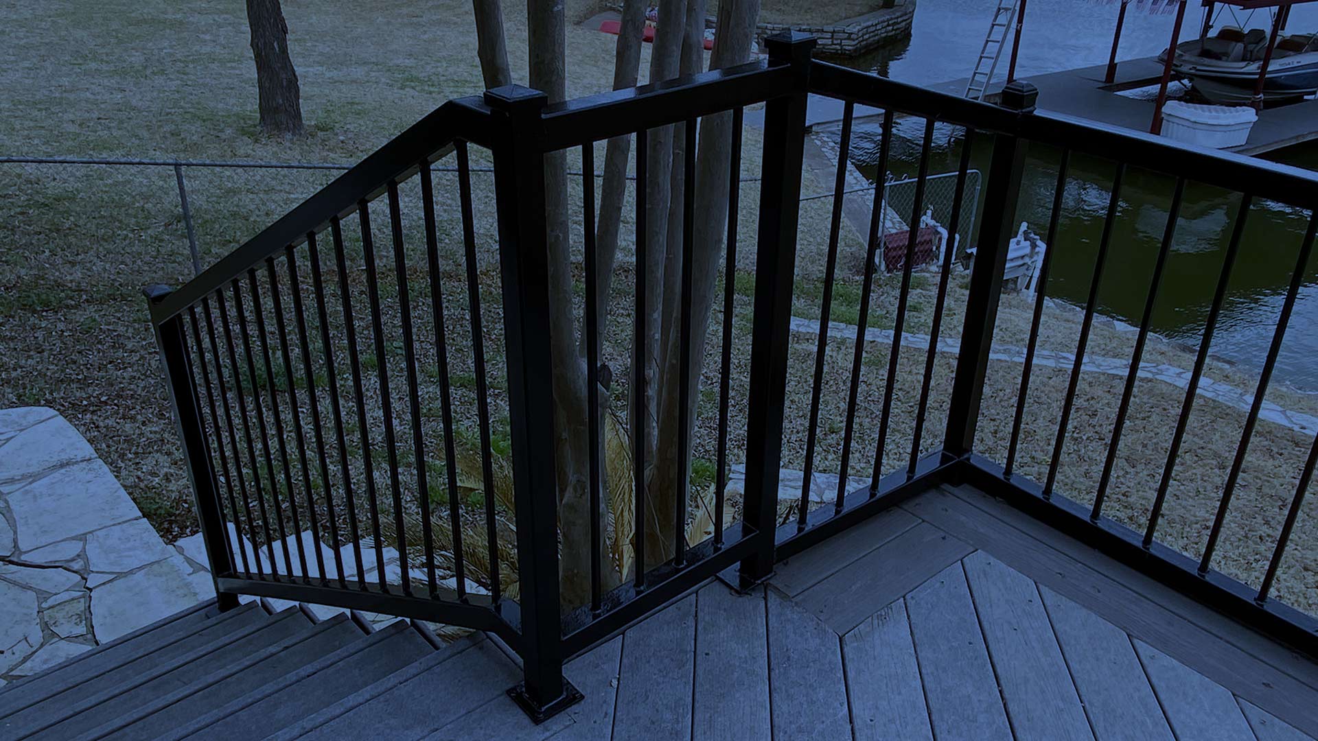 close up of a fence installed on a deck granbury tx